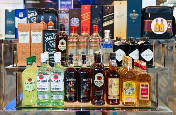 <br />
Беспошлинного алкоголя в чемоданах россиян будет больше. Новые нормы<br />
